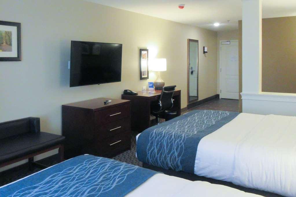 Comfort Inn & Suites Logan Near University Exterior foto